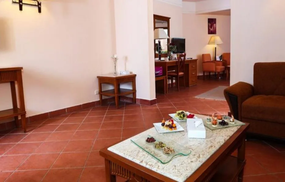 Charmillion Garden Aquapark, EG