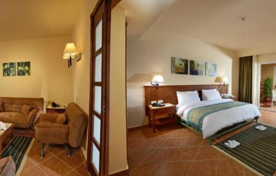 Charmillion Club Aquapark, EG