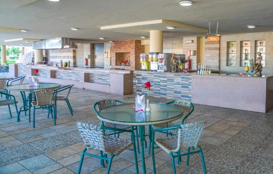 Charmillion Garden Aquapark, EG