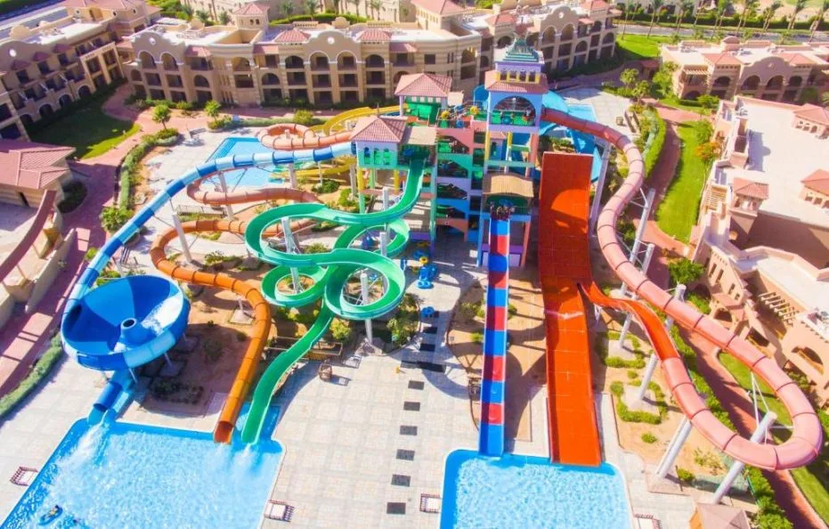 Charmillion Garden Aquapark, EG
