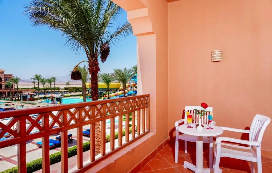 Charmillion Club Aquapark, EG