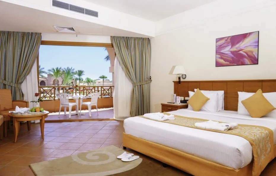 Charmillion Garden Aquapark, EG