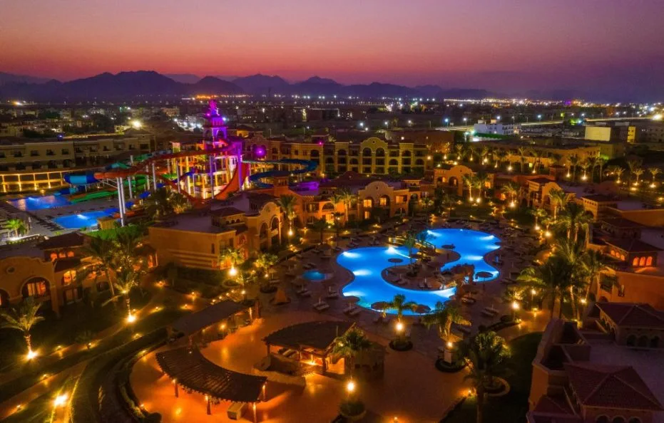 Charmillion Garden Aquapark, EG