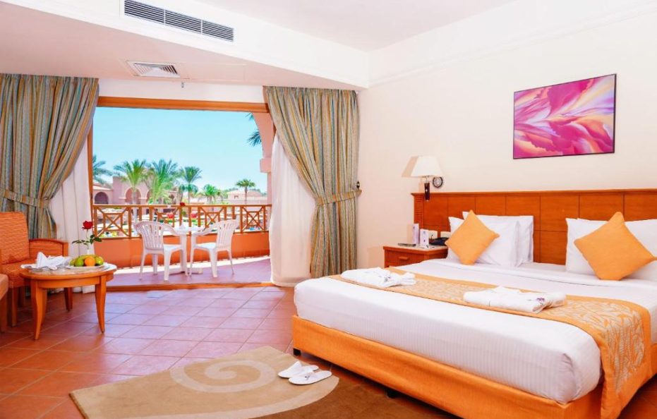 Family Triple Room with Garden View