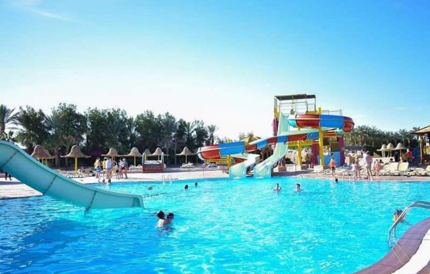 Parrotel Aqua Park Resort All Market