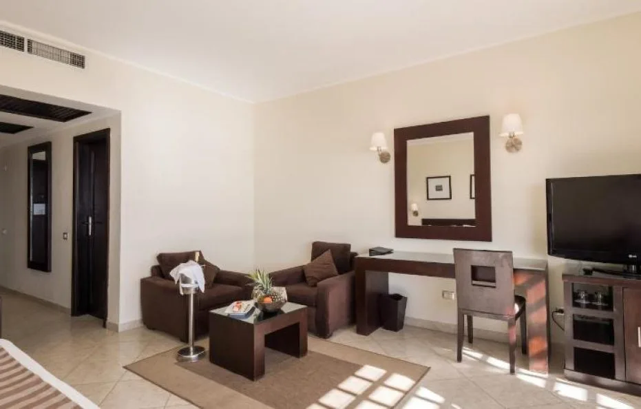 Fort Arabesque Resort, Spa & Villas is in Makadi Bay, EG