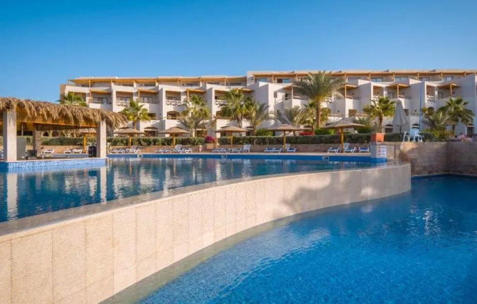 Fort Arabesque Resort, Spa & Villas is in Makadi Bay, EG