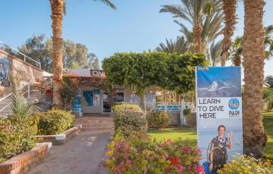 Fort Arabesque Resort, Spa & Villas is in Makadi Bay, EG