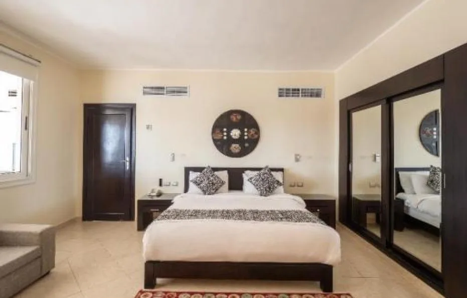 Fort Arabesque Resort, Spa & Villas is in Makadi Bay, EG