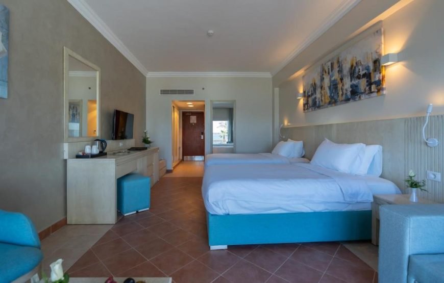 Deluxe -Sea View Triple  Room