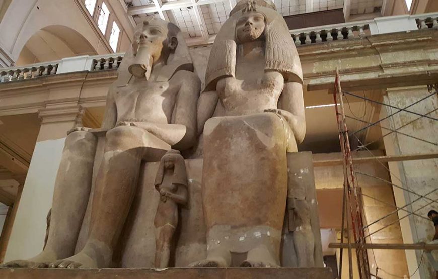 SFT Full-day tour of Giza Pyramids, Sphinx, and Egyptian Museum with lunch from Cairo