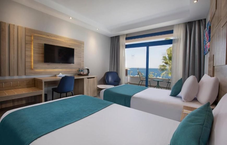 Premium Single Room with Sea View