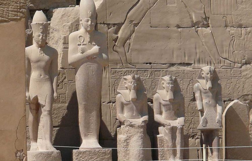 Luxor deluxe tour by bus from Hurghada