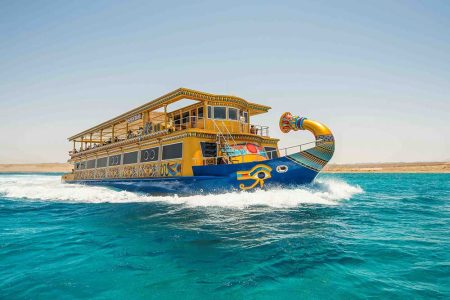 Nefertari luxury yacht with VIP snorkeling cruise from Marsa Alam