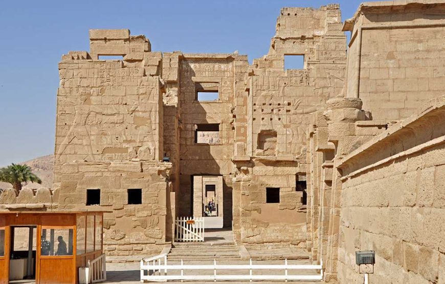 Tour of Valley of the Nobles, Medinat Habu and The Ramesseum from Luxor