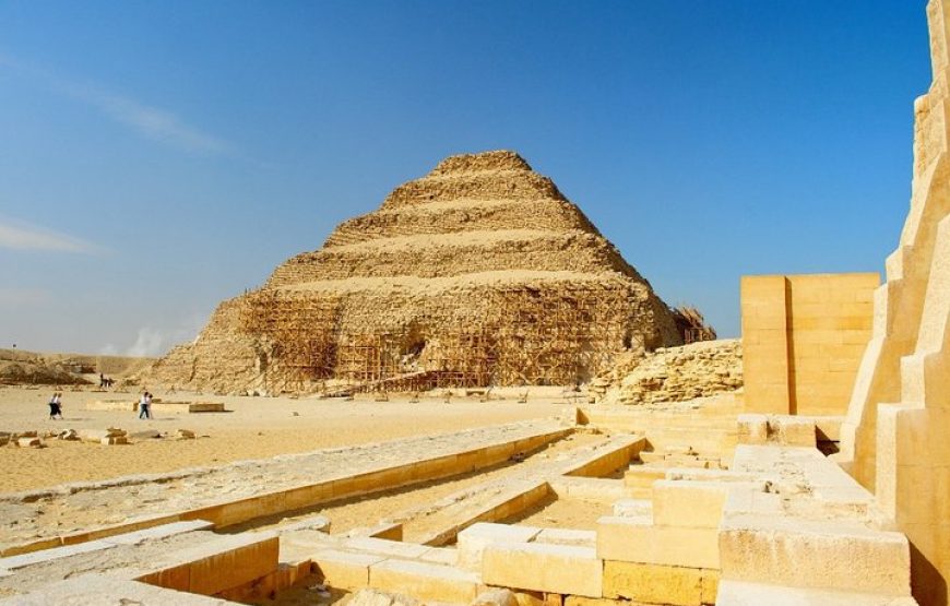 Giza Pyramids and Sakkara Tour