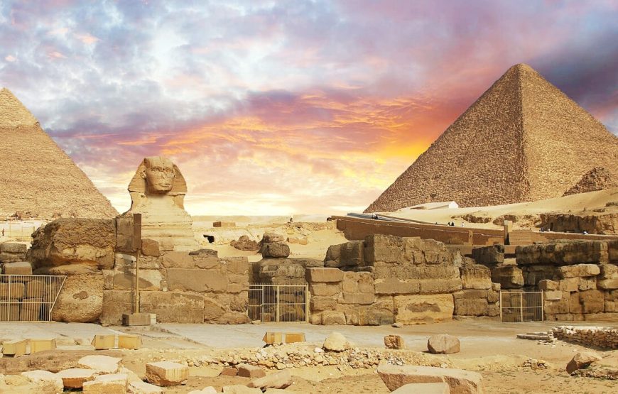 Tour to Giza Pyramids and Sphinx