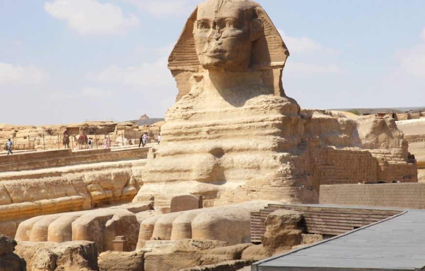 Tour to Giza Pyramids and Sphinx