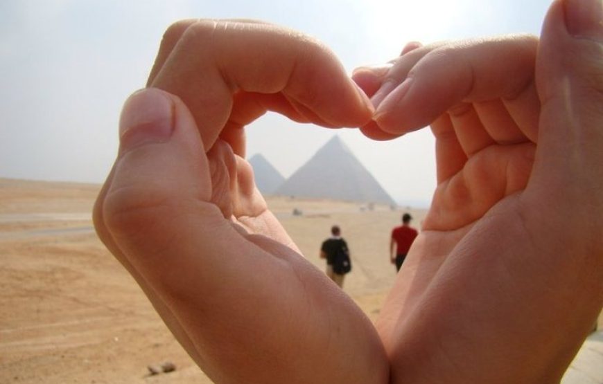 Tour to Giza Pyramids and Sphinx