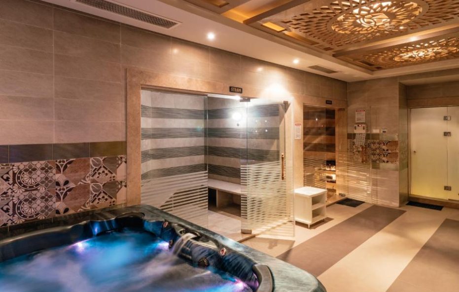 AMC Royal Hotel & Spa , EG