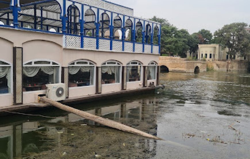 Evening Nile Cruise with dinner and show in Cairo (option 6: Fish Boat -Abouzeid فيش بوت – ابو زيد)
