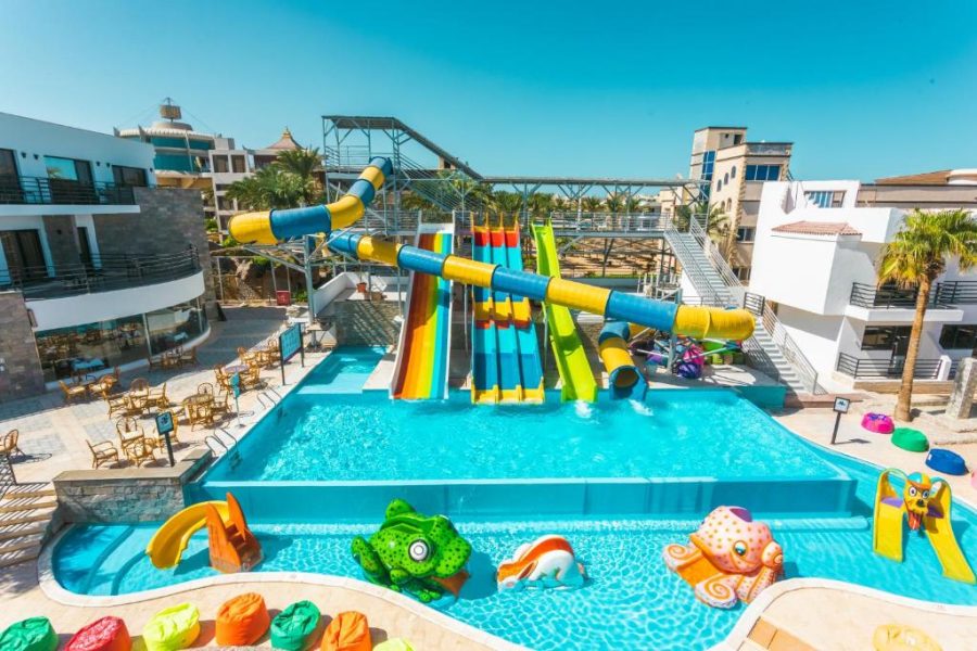 La Rosa Waves Beach – Couple & Families Only,EG