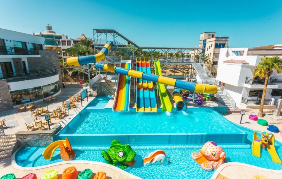 La Rosa Waves Beach – Couple & Families Only,EG
