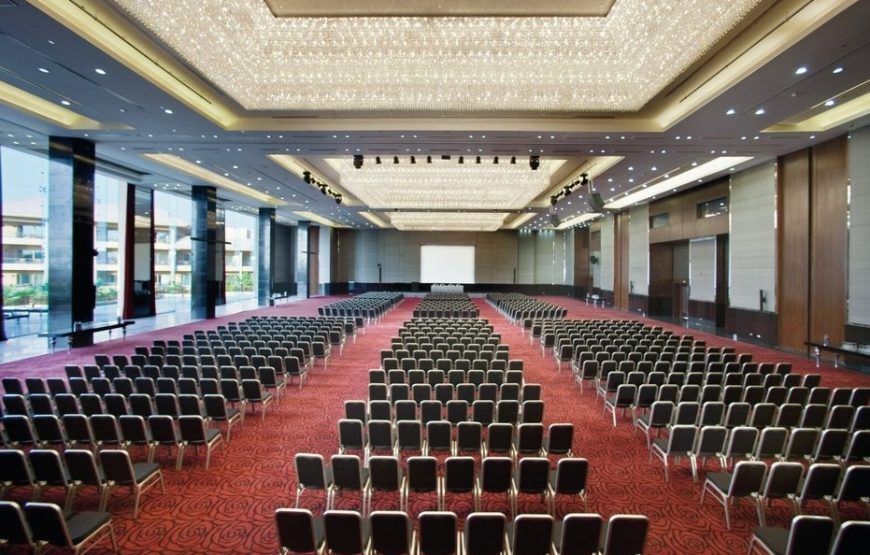 A Luxury 4 Days At Dusit Thani LakeView Cairo Hotel With Tours Included In This Package 2025/2026